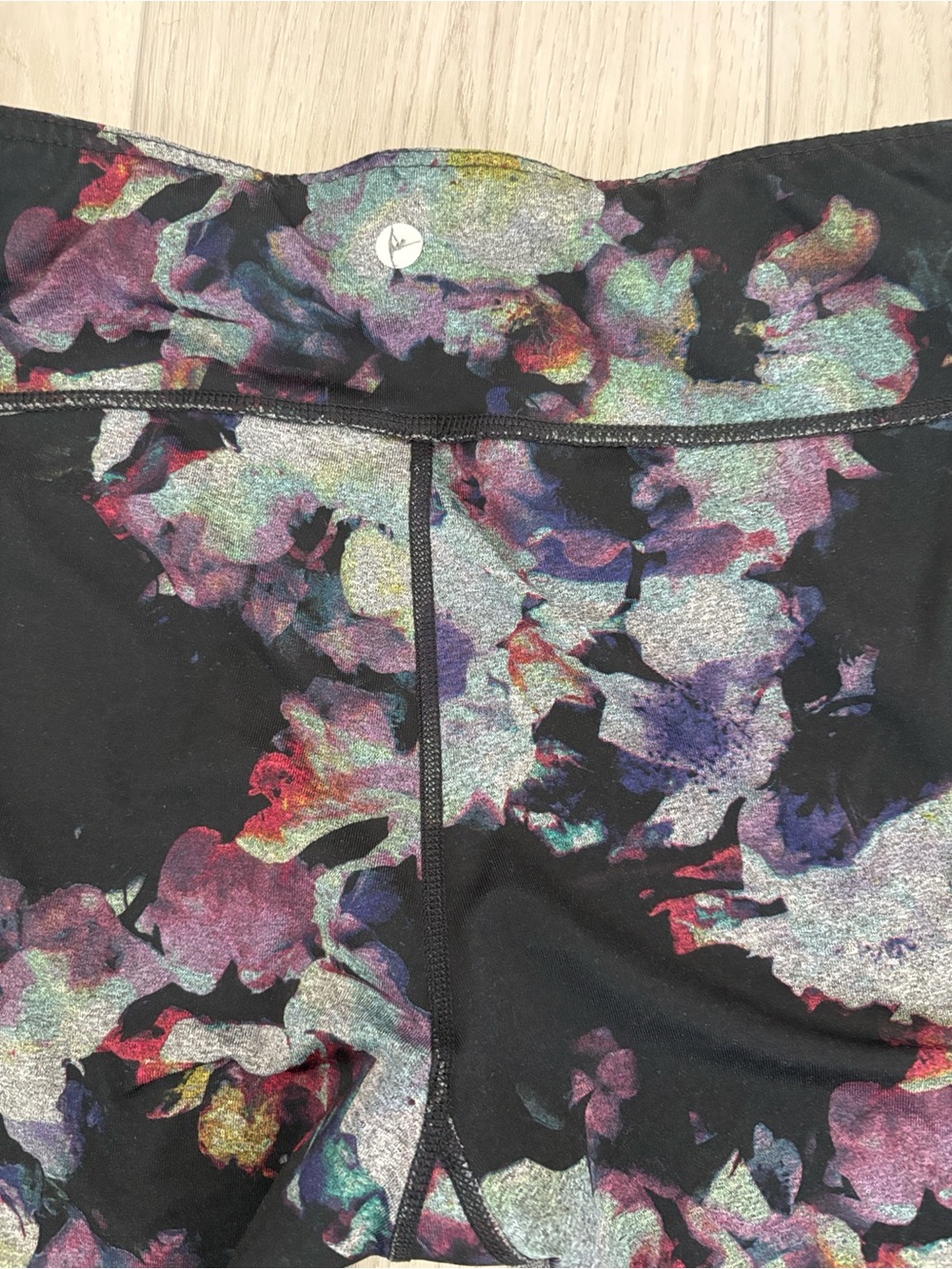90 Degree By Reflex Black Floral Cropped Leggings - Picture 4 of 6